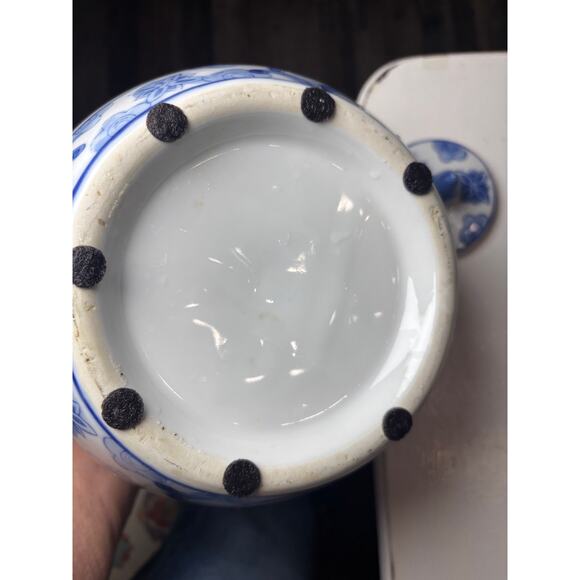 Vtg Chinese Oriental Blue white Porcelain Globe jar w/lid ginger jar chinoiserie - Picture 5 of 9